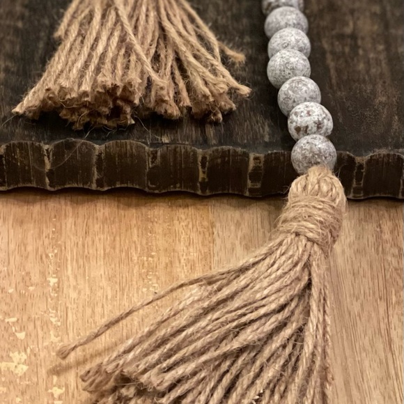 Wood Bead Garland in Painted Gray NWOT - Picture 4 of 4